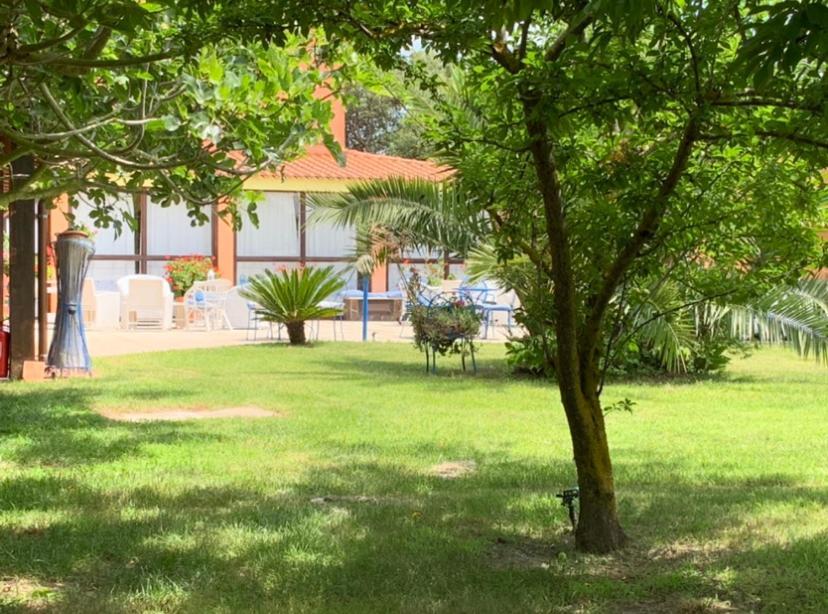 Il Bouganville Oristano Ngoại thất bức ảnh